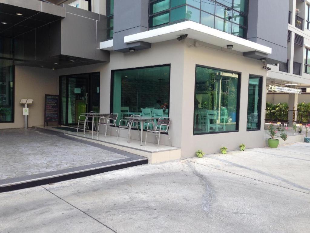 Ipremium Sukhumvit 81 Hotel Bangkok Exterior foto