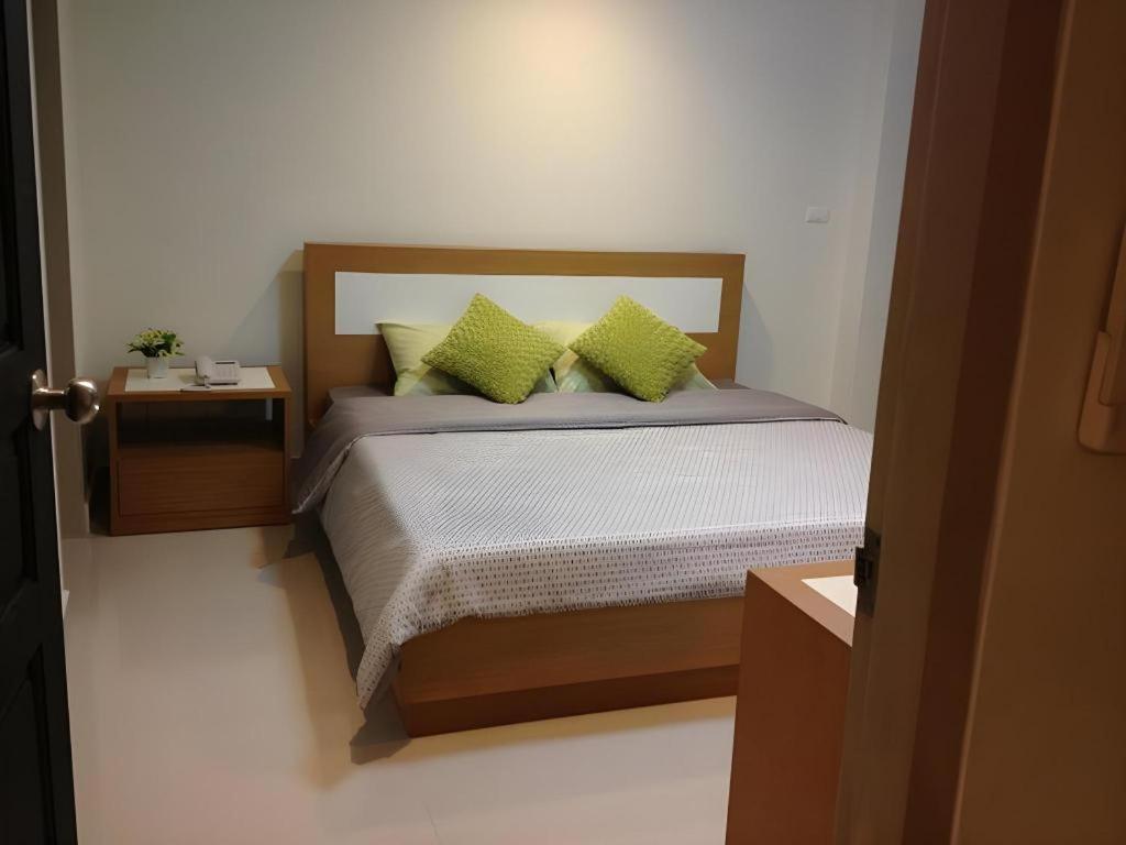 Ipremium Sukhumvit 81 Hotel Bangkok Exterior foto