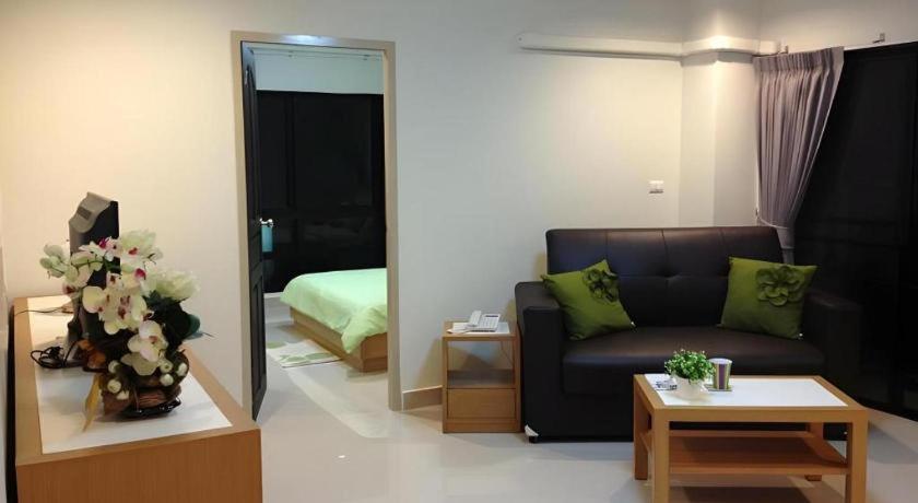Ipremium Sukhumvit 81 Hotel Bangkok Exterior foto