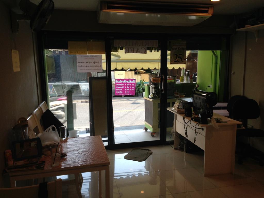 Ipremium Sukhumvit 81 Hotel Bangkok Exterior foto